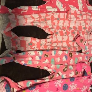 4 pairs of 18m footed pajamas!  Fleece, GUC!